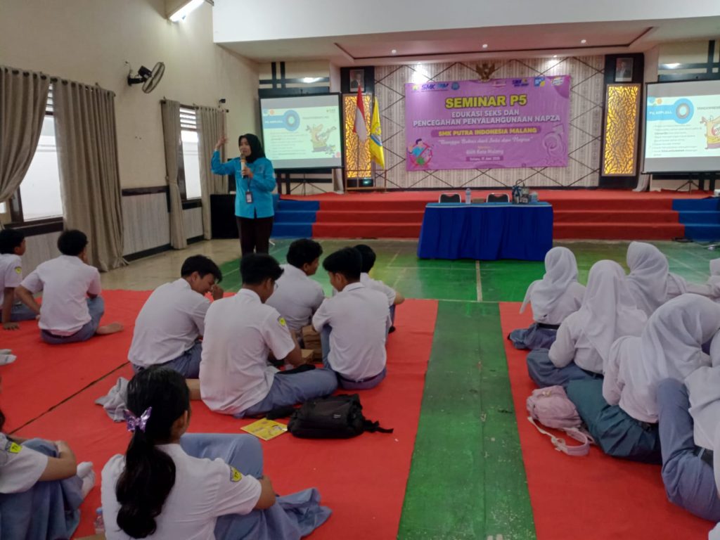 Seminar Bebas bahaya dari Seks dan NAPZA SMK Putra Indonesia Malang