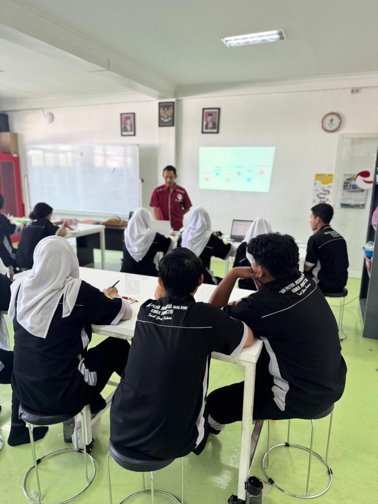 meet expert PT. Rexton Indocoating di SMK Putra Indonesia Malang